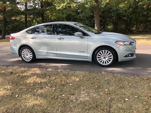 2013 Ford Fusion Hybrid SE Hybrid