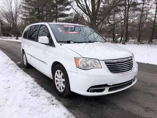 2014 Chrysler Town & Country Touring