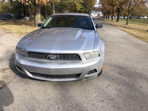 2011 Ford Mustang V6 Premium
