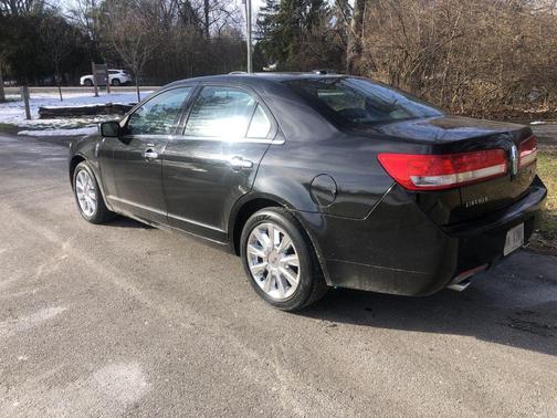2012 Lincoln MKZ Base