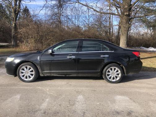 2012 Lincoln MKZ Base