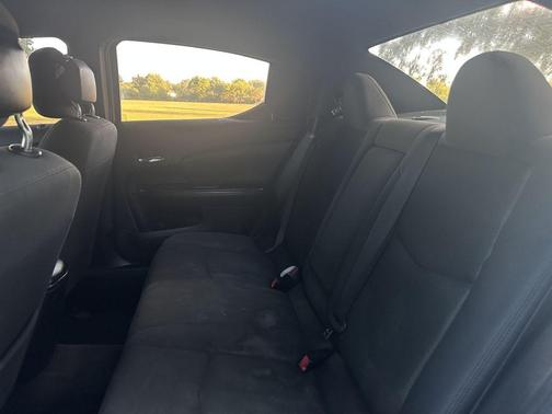 2012 Dodge Avenger SE