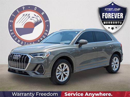 2022 Audi Q3 45 S line Premium Plus