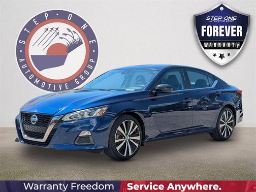 2020 Nissan Altima SR FWD