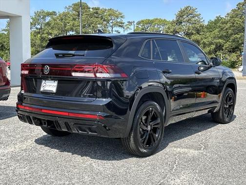 2025 Volkswagen Atlas Cross Sport 2.0T SEL