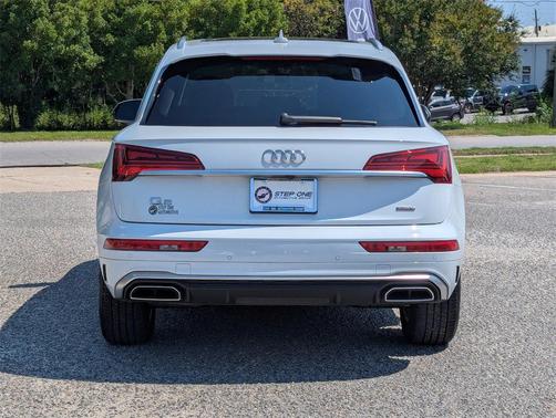2023 Audi Q5 45 S line Premium