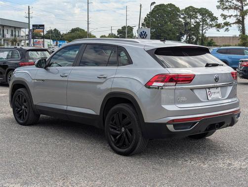 2022 Volkswagen Atlas Cross Sport 3.6L V6 SE w/Technology