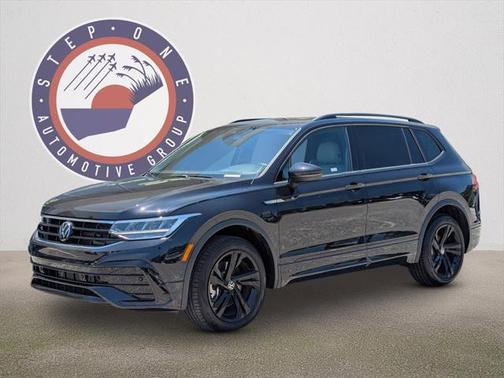 2024 Volkswagen Tiguan 2.0T SE R-Line Black
