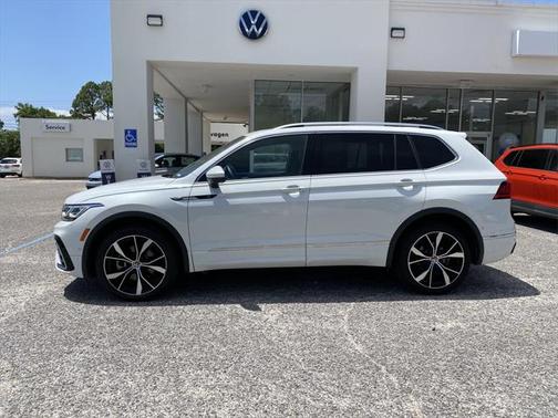 2024 Volkswagen Tiguan 2.0T SEL R-Line 4MOTION