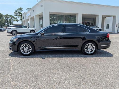 2016 Volkswagen Passat 1.8T SE