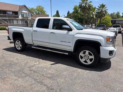 Summit White 2015 GMC Sierra 2500 Denali
