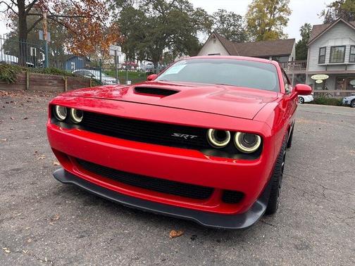 2016 Dodge Challenger SRT Hellcat