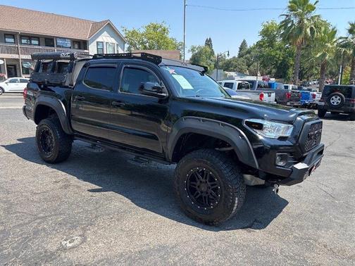 2019 Toyota Tacoma SR