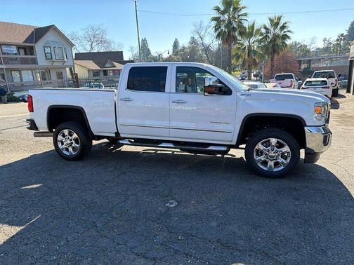 2019 GMC Sierra 2500 SLT
