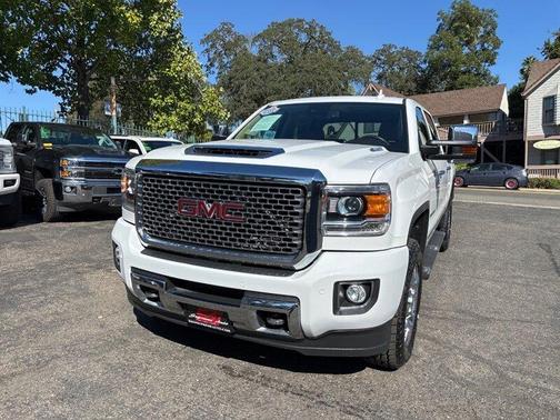 2017 GMC Sierra 2500 Denali