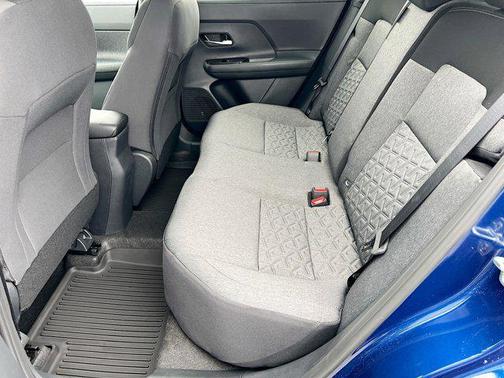Deep Blue Pearl 2026 Nissan Kicks SV