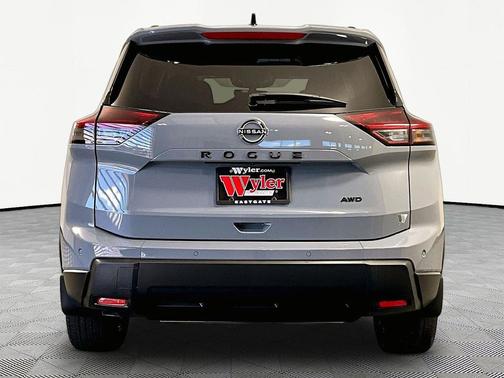 Boulder Gray Pearl 2026 Nissan Rogue Dark Armor