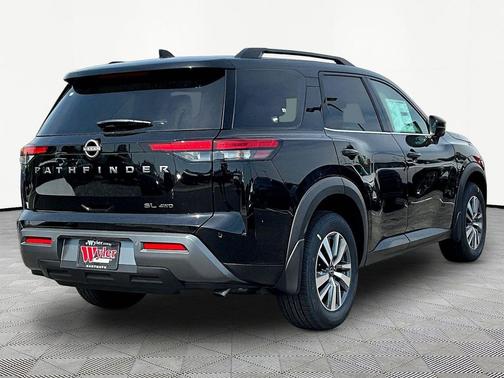 Super Black 2026 Nissan Pathfinder SL