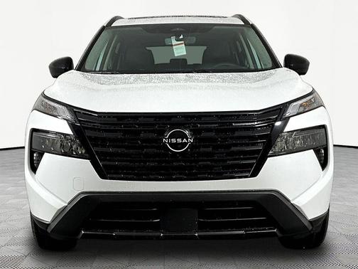 Everest White Pearl Tricoat 2026 Nissan Rogue Dark Armor