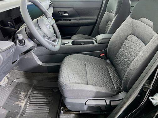 Super Black 2026 Nissan Kicks SV