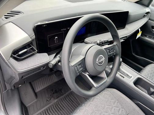 Gun Metallic 2026 Nissan Kicks SV