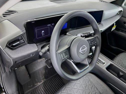 Super Black 2026 Nissan Kicks SV