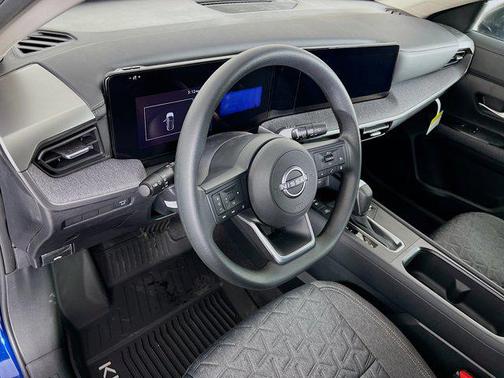 Deep Blue Pearl 2026 Nissan Kicks SV