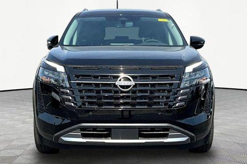 Super Black 2026 Nissan Pathfinder SL