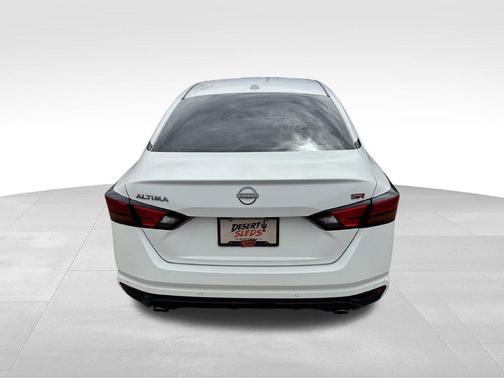 White 2024 Nissan Altima 2.5 SR