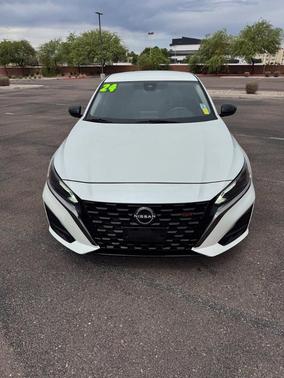 White 2024 Nissan Altima 2.5 SR