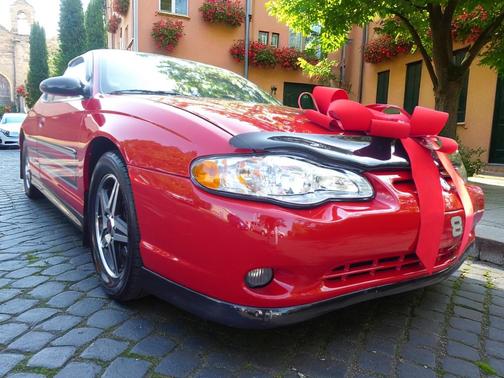 2004 Chevrolet Monte Carlo 2dr Cpe SS Supercharged