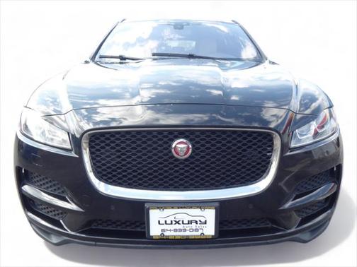 2017 Jaguar F-PACE 35t Premium
