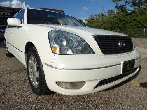 Photo 2 of 24 of 2001 Lexus LS 430