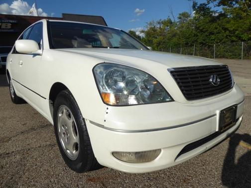 Photo 3 of 24 of 2001 Lexus LS 430