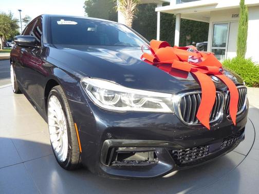 2016 BMW 750 i xDrive