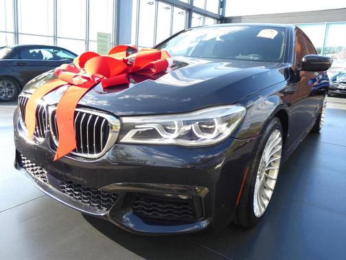 2016 BMW 750 i xDrive