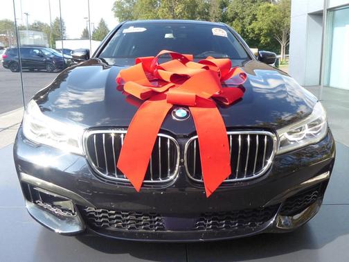 2016 BMW 750 i xDrive