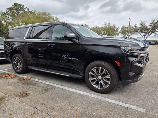 2022 Chevrolet Suburban LT