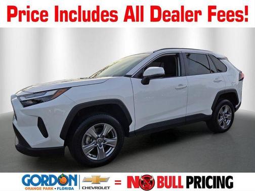 Ice 2024 Toyota RAV4 XLE