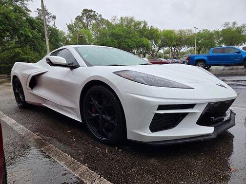 Arctic White 2021 Chevrolet Corvette Stingray w/3LT