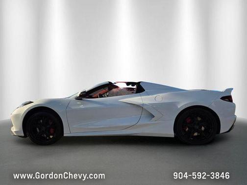 Arctic White 2021 Chevrolet Corvette Stingray w/3LT