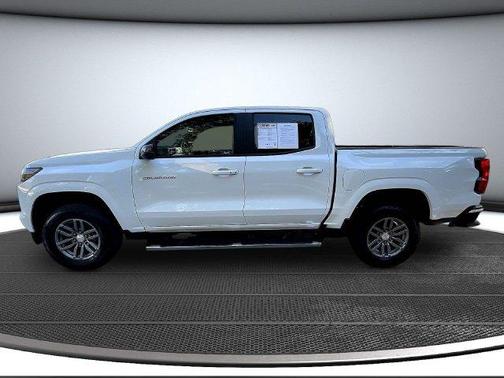 Summit White 2024 Chevrolet Colorado LT