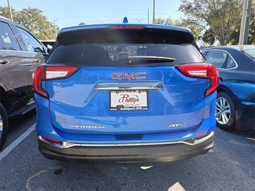 2024 GMC Terrain AT4