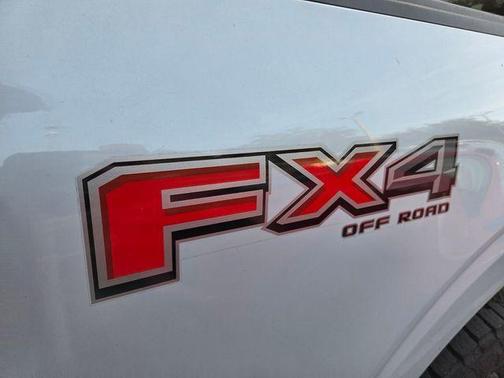 White Metallic 2022 Ford F-150 XLT