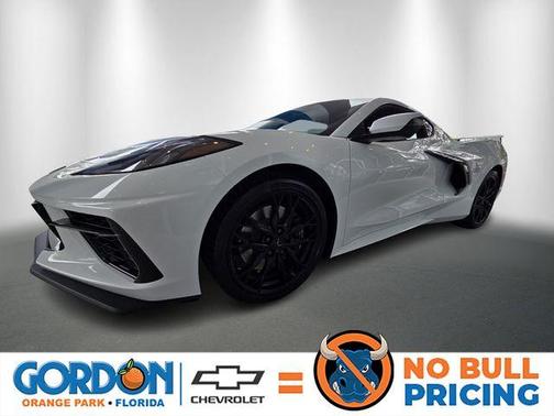 Arctic White 2026 Chevrolet Corvette Stingray w/2LT