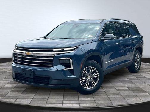 Lakeshore Blue Metallic 2026 Chevrolet Traverse LT