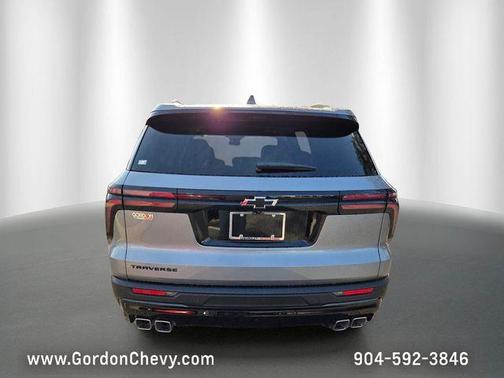Sterling Gray Metallic 2026 Chevrolet Traverse LT