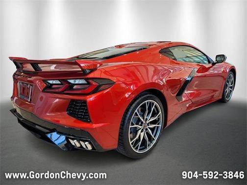 2026 Chevrolet Corvette Stingray w/2LT
