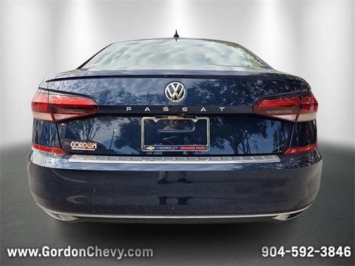 2020 Volkswagen Passat 2.0T SE