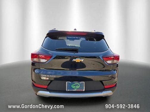 Mosaic Black Metallic 2025 Chevrolet Trailblazer LT